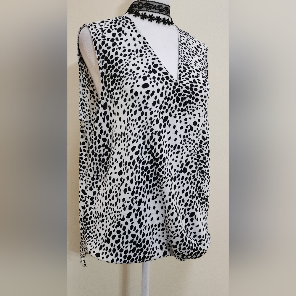 Adrianna Papell Black and White Sleeveless Women's Top Size L